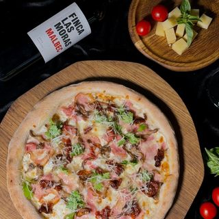 Піца Бекон, Гливи Та В'ялені Томати