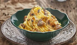 TAGLIATELLE AI FUNGHI PORCINI (5220)