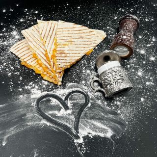 Lipie cu brânză (Gözleme)