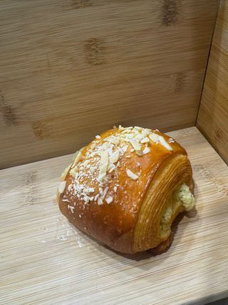 Pain Suisse alle mandorle