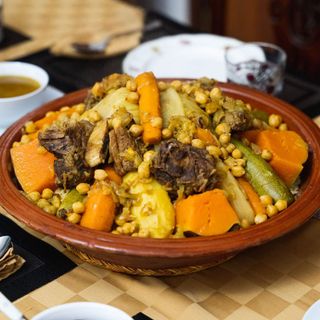 Couscous Viande(seulement le vendredi)