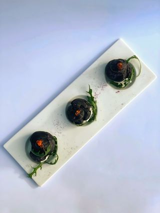 Гарячі еклери Nero з креветками фондю (150г)