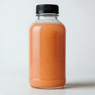 Suc fresh din rodie și ananas