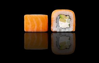 Філадельфія з лососем  (8шт/270г)