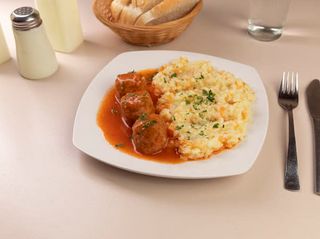 Parjoale din legume si pilaf de orez