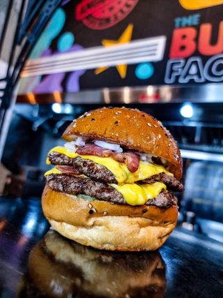 AMERICAN DOUBLE BACON CHEESEBURGER 350GR