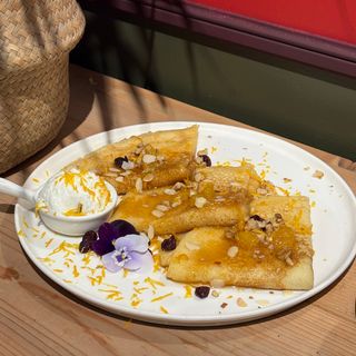 კრეპ სუზეტი არაჟნით Crepe Suzette with sour cream