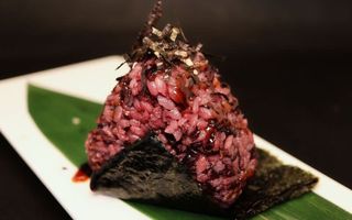 24. Onigiri venere