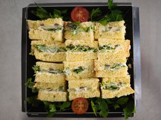 Pack caja de mini-sandwiches vegetales (12 uds.)