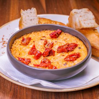 Crema de anghinare cu focaccia de casa