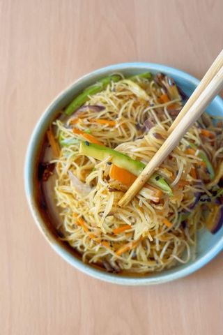 Fideo De Arroz Con Verdura