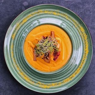 Гарбузовий суп з грибами та беконом ( 300 гр)