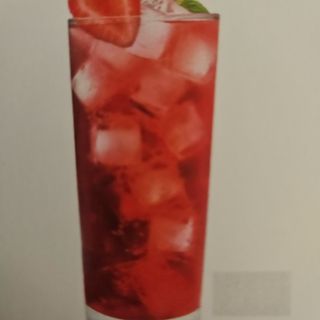 Té frío de frutas del bosque