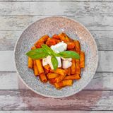 Pasta caprese