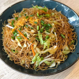 Massa de Arroz com Legumes 