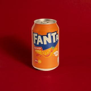 Fanta Naranja lata 330ml.