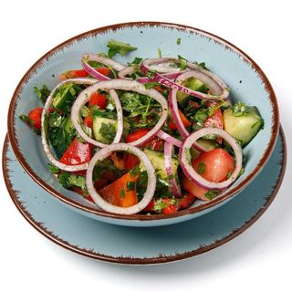 Sałatka ze świeżych warzyw 300 g