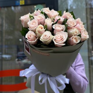 25 троянд Талея 