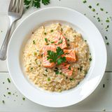 Ризото със сьомга