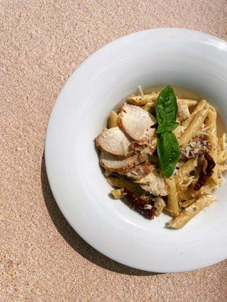 Penne z grillowanym kurczakiem