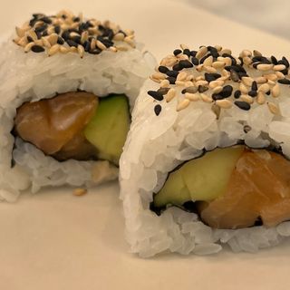 35. URAMAKI SHAKE AVOCADO 