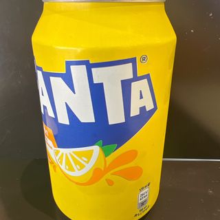 Fanta Limón lata 330ml.