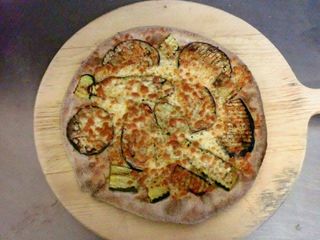 Pizza bianca vegetariana