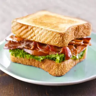 Sándwich Vegetal Con Bacon