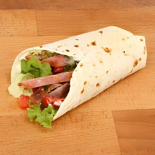 Тортила с печен бекон