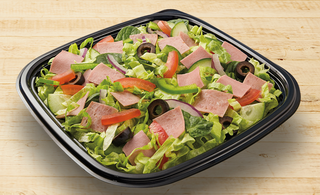 Insalata subway melt con tacchino, prosciutto cotto e bacon