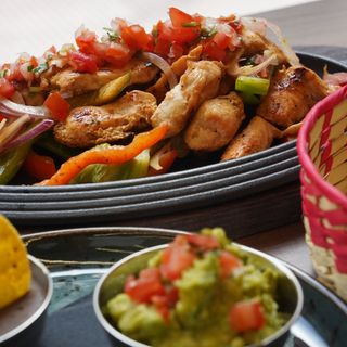 Alambre De Pollo Asado