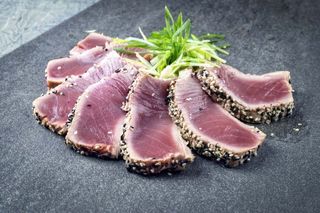 Maguro tataki