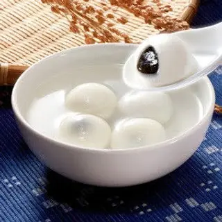Knedle sa crnim susamom u testu od pirinčanog brašna 5kom.——T