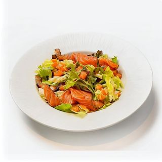 Ensalada De Salmón