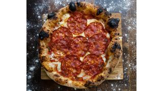 Combo Pizza Diavola + Suc