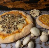 Pizza Funghi (mediana)