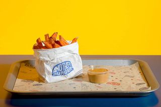 Patate sticks dolci alla paprika