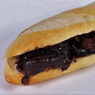 Bocata Caliente De Morcilla