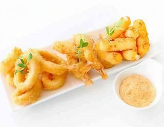 Сет Пікантний з соусами часниковий та солодкий чілі (300г/60г)