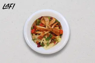 Hrskava pileća salata