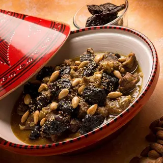 Tagine De Viande Aux Pruneaux