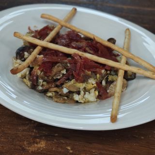 Ración Tapa De Revuelto De Setas