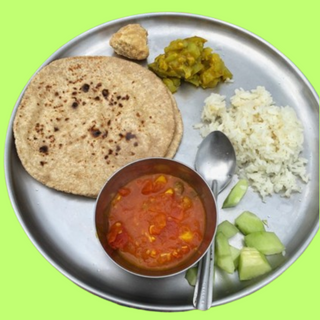 Ruti con Sim, Pui Saage Boodbodi