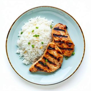 Plato Pollo con Arroz