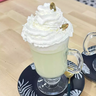 Pistacho Latte