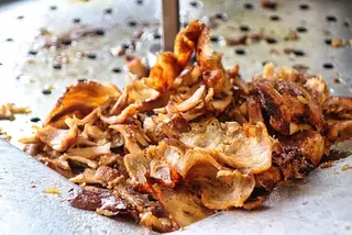 Piatto kebab solo carne e salse