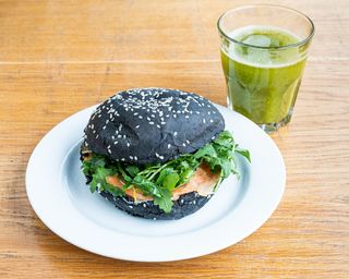 Sanduíche de Salmão