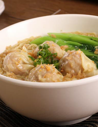#39 Supă de tăiței cu wonton (stil Cantonez)