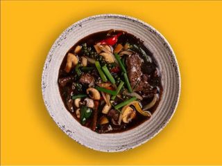 PAD PHRIK THAI DAM️️