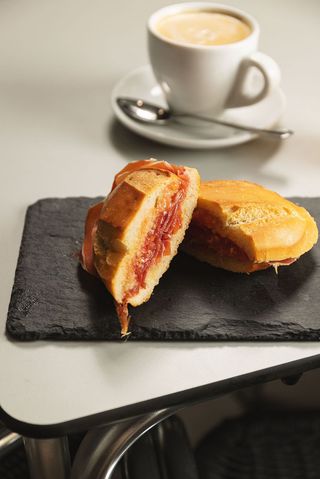 Pitufo De Jamón Serrano